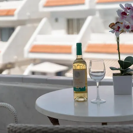 Floritas 1 Апартаменты